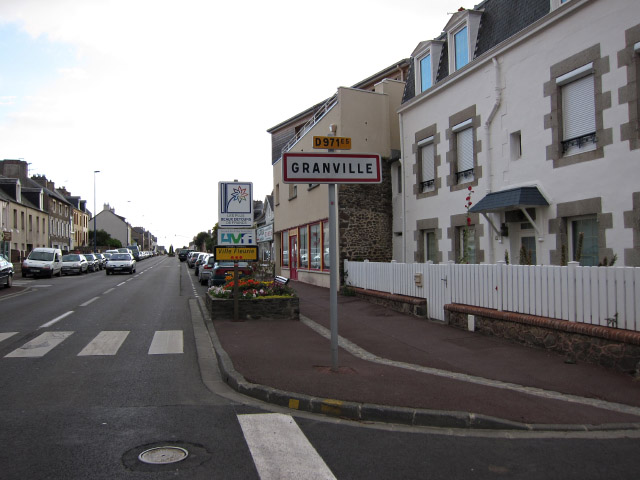 J'arrive à Granville après 130 kms de route