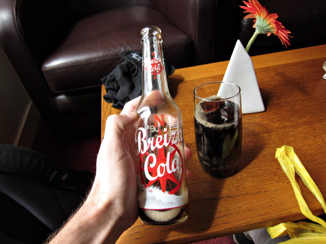 Je bois du Breiz Cola