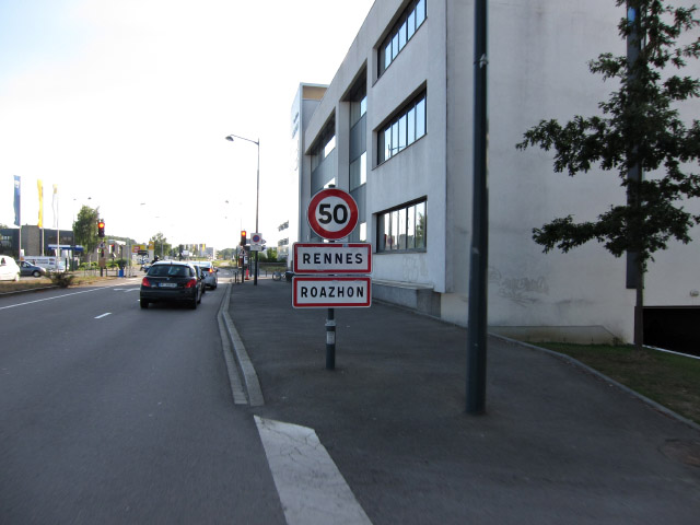 J'arrive à Rennes après 130 kms de route