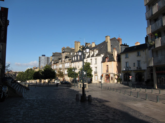 Je sors de l'hôtel