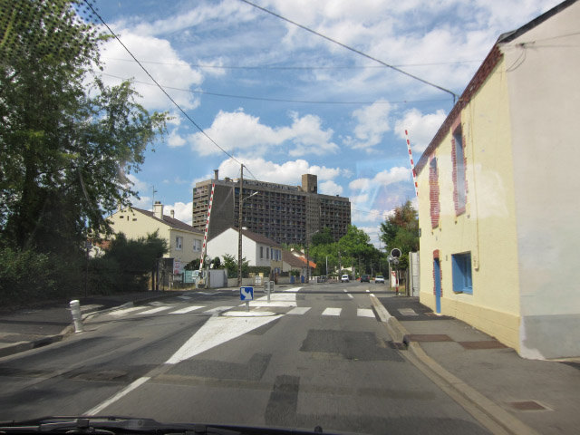 Nous allons faire un tour en ville