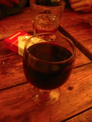 Je bois un verre de vin