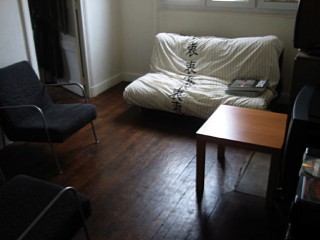 Je vais m'occuper du salon