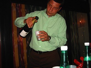Je prends du vin au bar