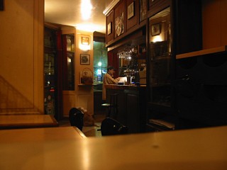 Je vais dans un bar avec Sabine