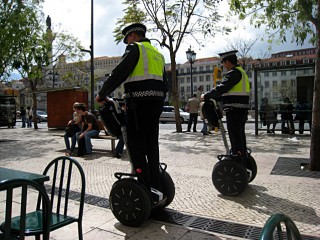Des policiers