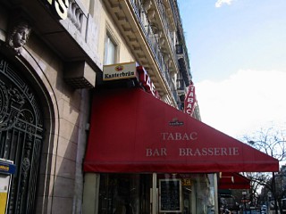 Je vais au tabac