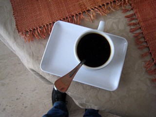Je bois mon café