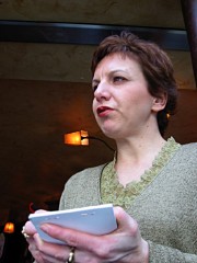 La serveuse vient prendre notre commande