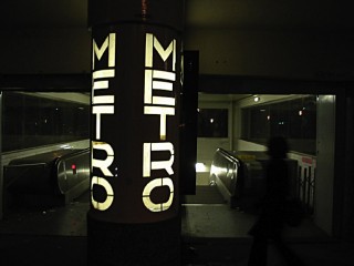 Nous prenons le métro