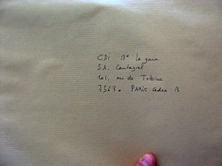 Je mets ma déclaration d'impôt dans une enveloppe