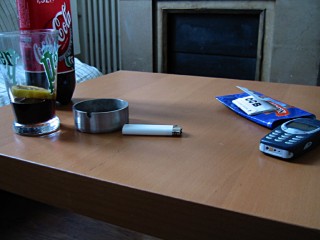 Je fume et je bois du coca