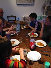 Nous passons à table