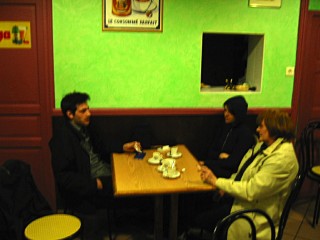 Nous allons boire un café