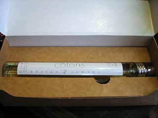Elle mon montre un parfum