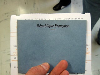 Je prends une enveloppe