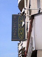 Je vais à la boulangerie