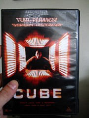 Je propose à Sabine de regarder Cube