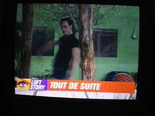 Je regarde une merde à la télévision