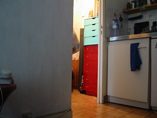 Sabine est dans la salle de bain
