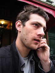 Je téléphone