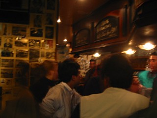 Nous entrons