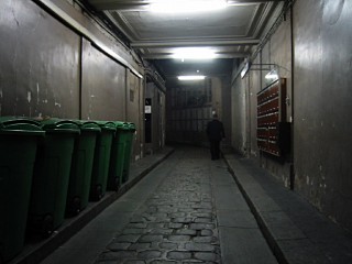 Nous allons à une adresse rue Saint Denis
