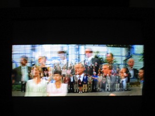 Nous regardons un film