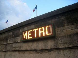 Nous prenons le métro