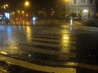 Il y a beaucoup d'eau