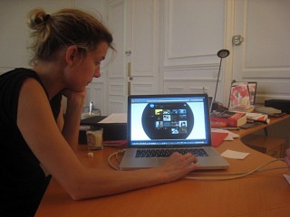 Nous travaillons