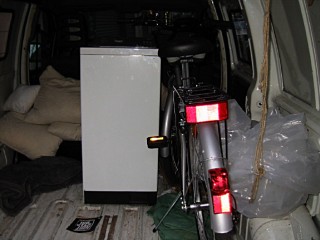 Nous la mettons dans le camion