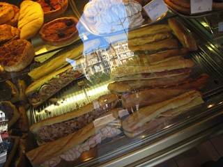 J'achète un sandwich