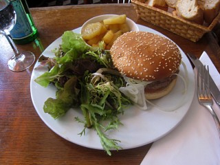 Je mange