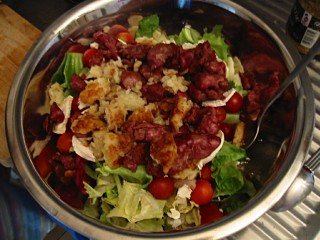 Nous préparons une salade