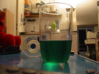 Je bois de la menthe à l'eau