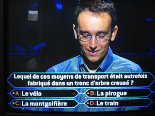 Nous regardons une merde à la télévision