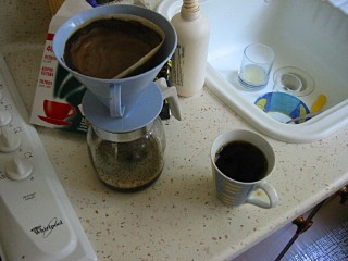 Je me prépare du café