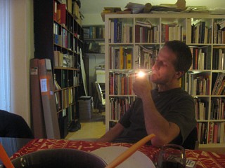 Edouard fume