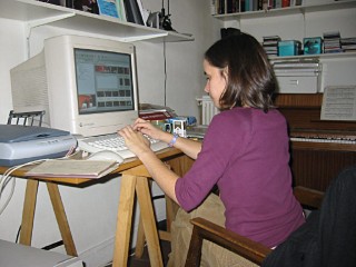 Emilie vient travailler