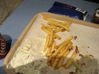 Nous allons manger un grec