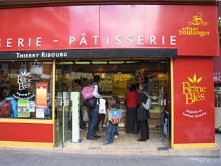 Je vais à la boulangerie