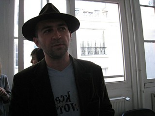 Je discute avec Luis