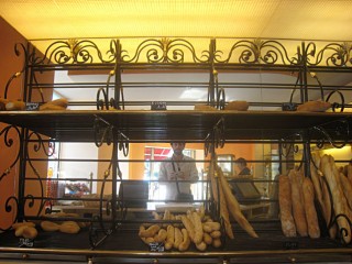 Je vais à la boulangerie