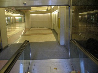 Nous prenons le métro
