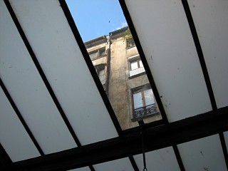 Je regarde en l'air
