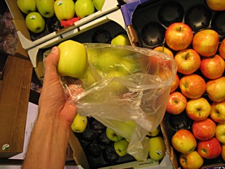 J'achète des pommes