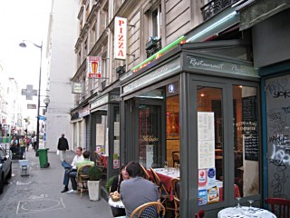 Nous allons dans un restaurant