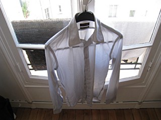 Je repasse chez moi étendre mon linge