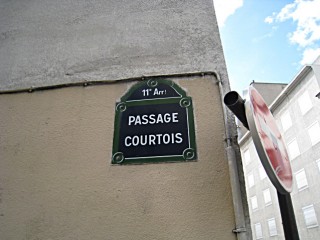 J'arrive au passage Courtois